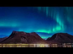 Sauda fjell nordlys