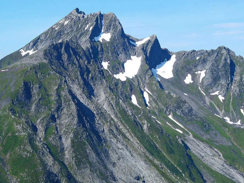 Saudehornets steile sørside